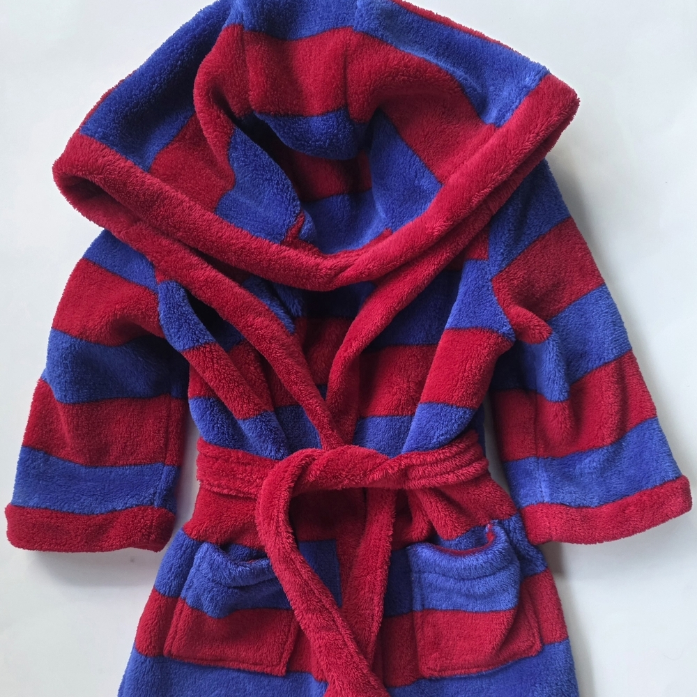 Child's velour bathrobe.  Size 1 1/2- 2 years